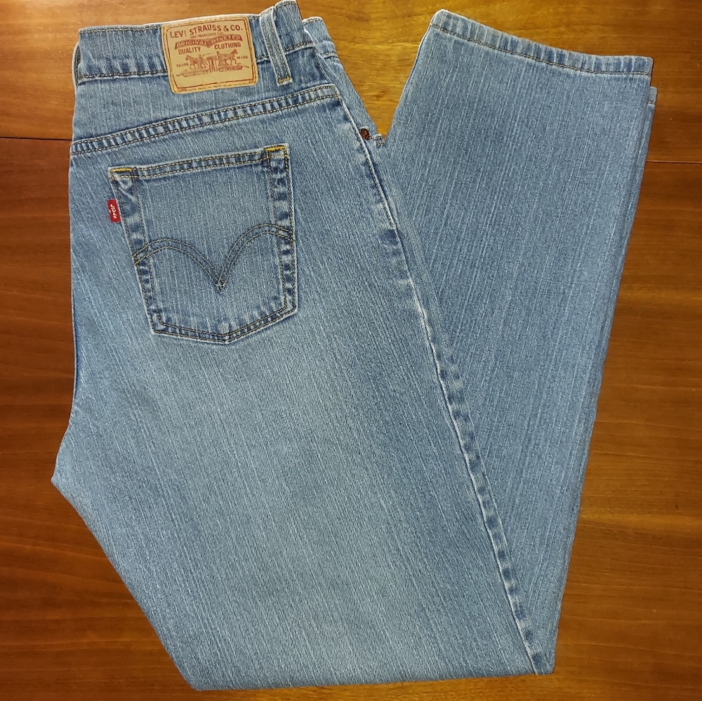 Ladies 550 Levi's